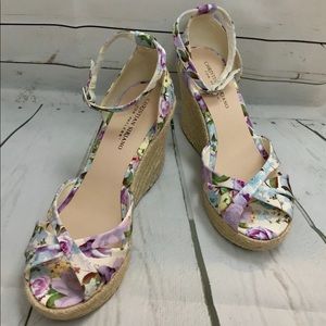 Christian Siriano floral wedge sandals size 9